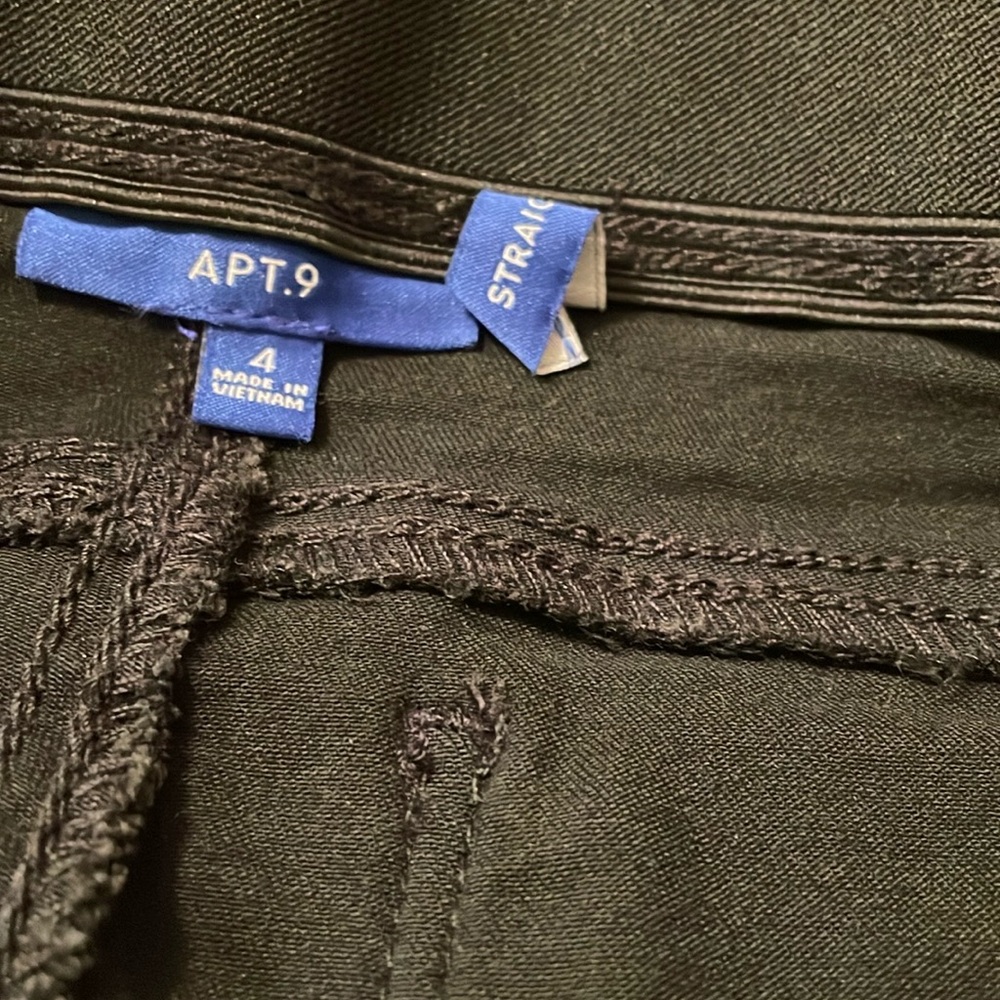 Jeans Bundle, 4 Pairs - Picture 6 of 16